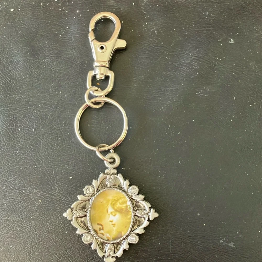 Detailed key ring